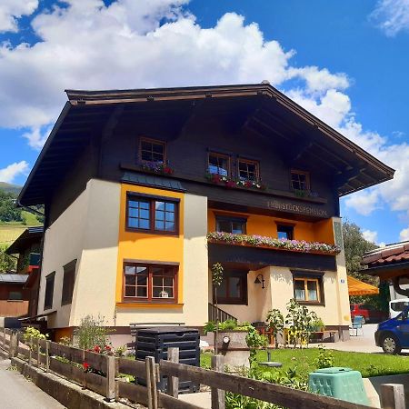 Pension Zu Hause Uttendorf Exteriör bild