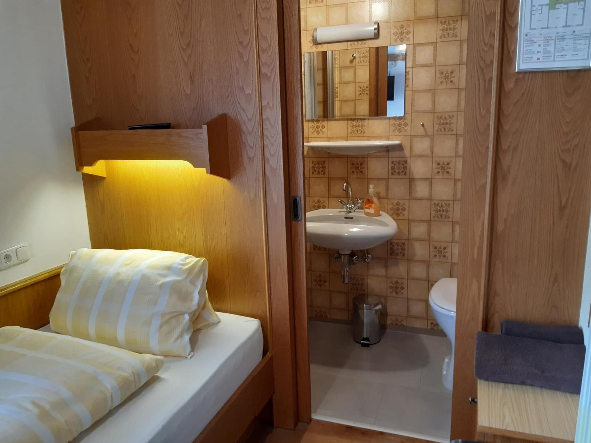 Pension Zu Hause Uttendorf Rum bild