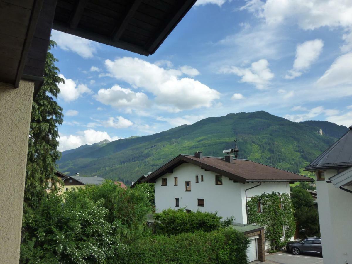 Pension Zu Hause Uttendorf Exteriör bild